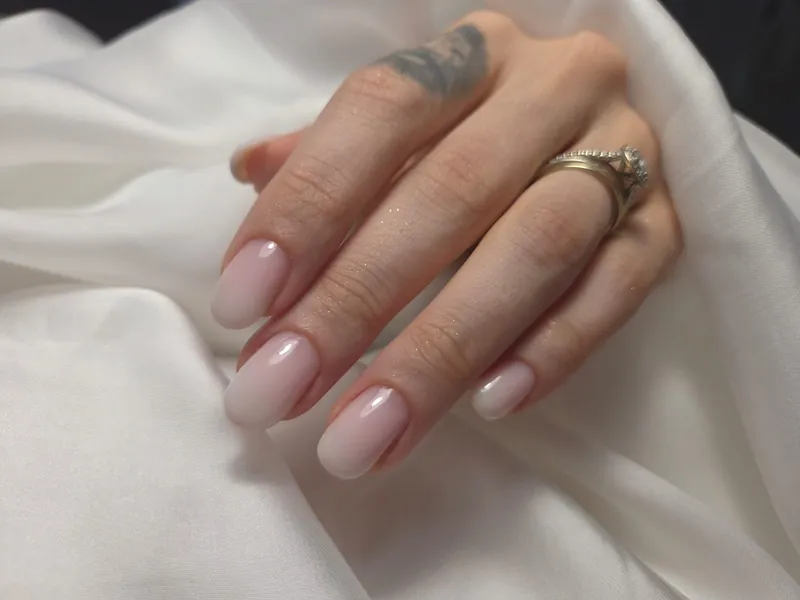 10 erreurs qui ruinent ta manucure (et comment les éviter) | Nail Art Roxy Moréac